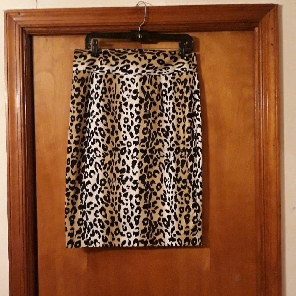 Grace Elements Leopard Skirt Size 8 - Picture 2 of 5
